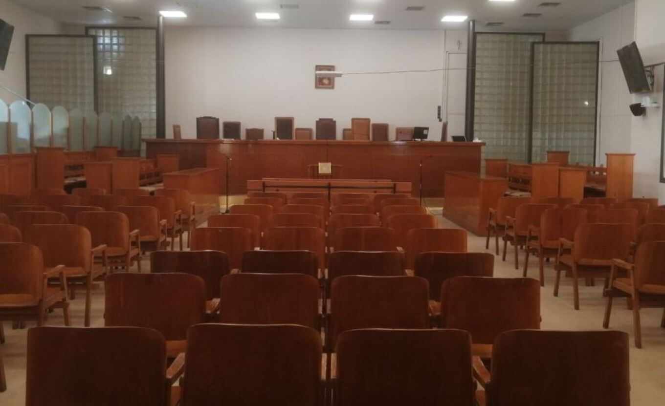 Τρίκαλα: Το Εφετείο έκοψε 32 χρόνια από την πρωτόδικη ποινή σε 64χρονο για αποπλάνηση ανηλίκων