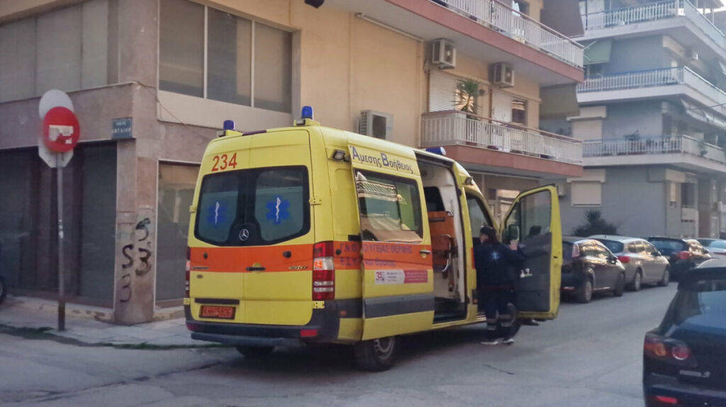 Θρίλερ στη Θεσσαλονίκη: Νεκρή βρέθηκε  78χρονη με τραύμα στην κοιλιά – Σε κωματώδη κατάσταση ο σύζυγός της