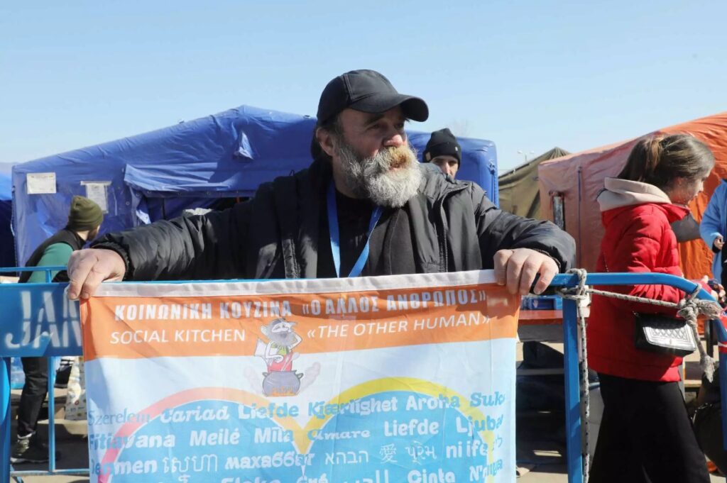 Κωνσταντίνος Πολυχρονόπουλος: «Τσέπωσαν δωρεά 140.000 ευρώ και με απείλησαν» – Καταγγελίες «φωτιά» από εθελοντή