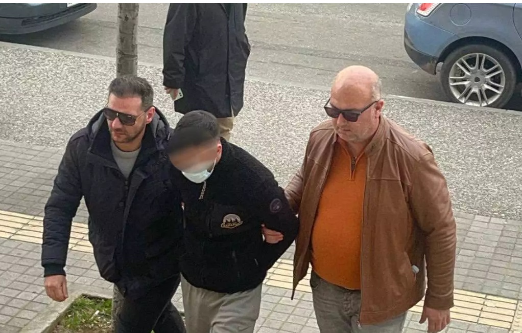 Θεσσαλονίκη: Απολογείται ο γνωστός τράπερ για την «κεφαλιά» που έστειλε στην Εντατική 23χρονο φοιτητή