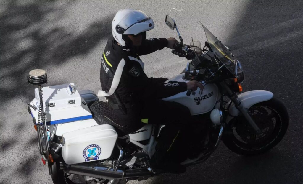 Λεωφόρο Βουλιαγμένης: Θανατηφόρο τροχαίο με μηχανή – Νεκρός ο 56χρονος οδηγός