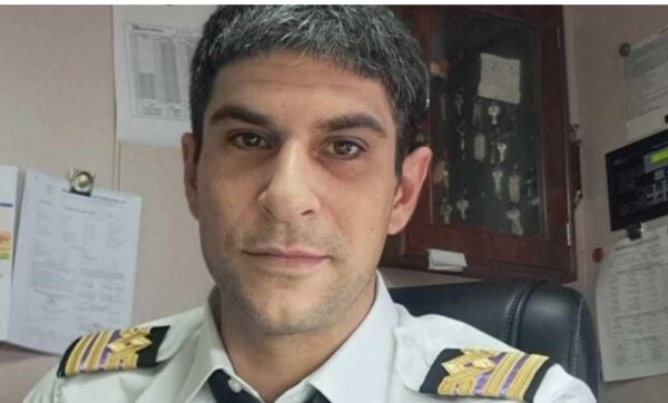 Θρńνος για τον 35χρονο  Μανώλη: Έφυγε από τη ζωή ξαφνıκά μέσα στο πλοίο που υπnρετούσε