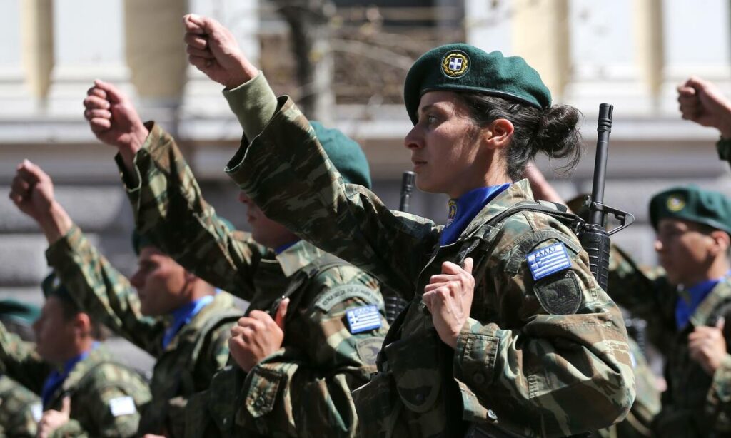 Πώς θα μπαίνουν στο στρατό οι γυναίκες – Πόσο θα διαρκεί η θητεία