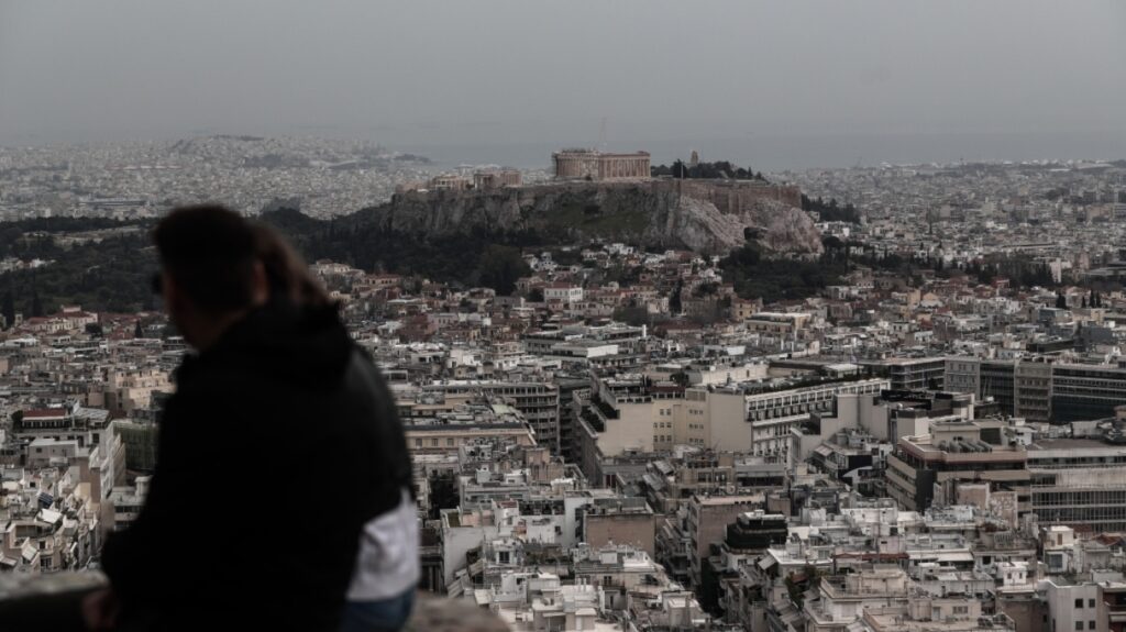 Καιρός: Ακραία θερμή εισβολή από την Κυριακή – Δείτε σε ποιες περιοχές η θερμοκρασία μπορεί να ξεπεράσει ακόμα και τους 30 βαθμούς