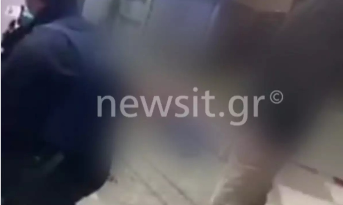 Βίντεο – ντοκουμέντο από τους Αγίους Αναργύρους: Την σκότωσε δίπλα στο φυλάκιο του αστυνομικού τμήματος