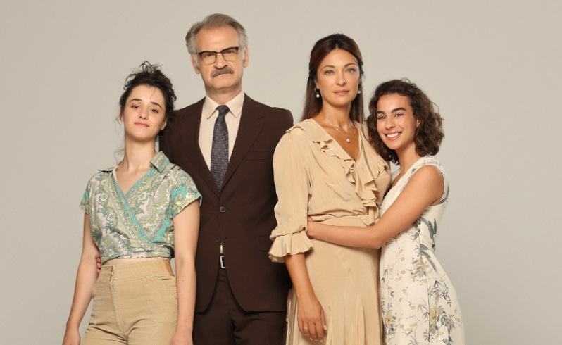 Ηλέκτρα: Η Δανάη γυρίζει στο νησί ψάχνοντας τη Νεφέλη, η οποία βρίσκεται σε σοκ. Τι έχει συμβεί;