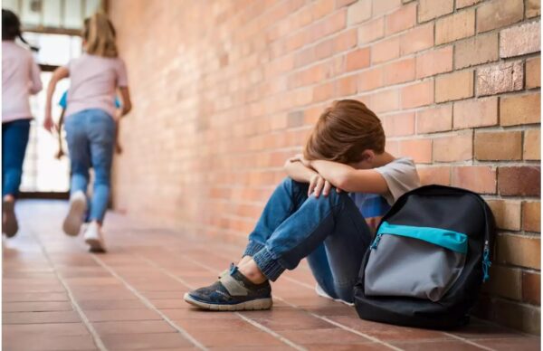 Χολαργός: Το προφίλ του 69χρονου που προσεγγίζει ανήλικα παιδιά και προσπαθεί να τα οδηγήσει σπίτι του