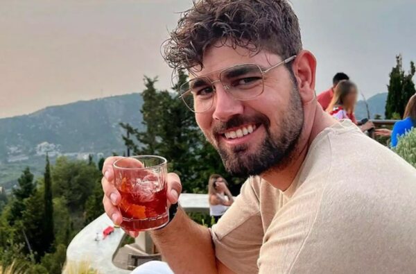 “Έσβησε στα καλά καθούμενα”- Τι λέει ο αδελφός του  28χρονου Παντελή  που πέθανε στην Πάτρα, τα Χριστούγεννα στο οικογενειακό τραπέζι