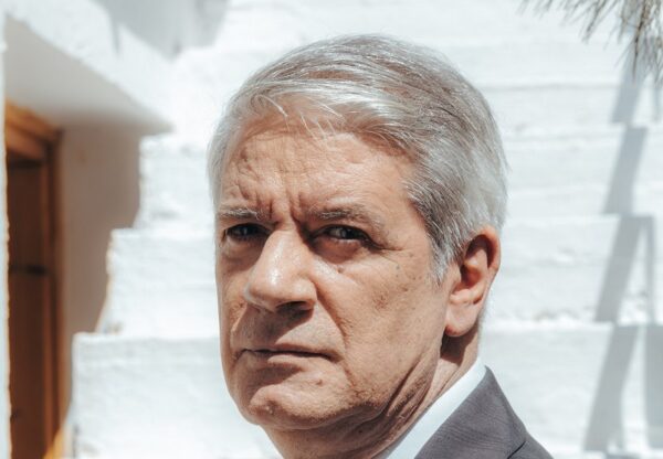 “Ο Παράδεισος των κυριών” – Φίλιππος Σοφιανός: Δεν είναι καθόλου εύκολο να κάνεις σειρά εποχής…