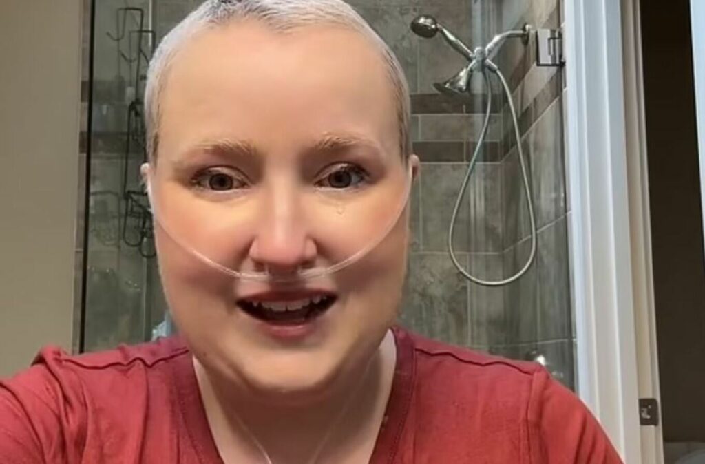 TikTok: «Αν βλέπετε αυτό το βίντεο έχω πεθάνει» – Ραγίζει καρδιές 31χρονη γιατρός TikToker που έφυγε από καρκίνο
