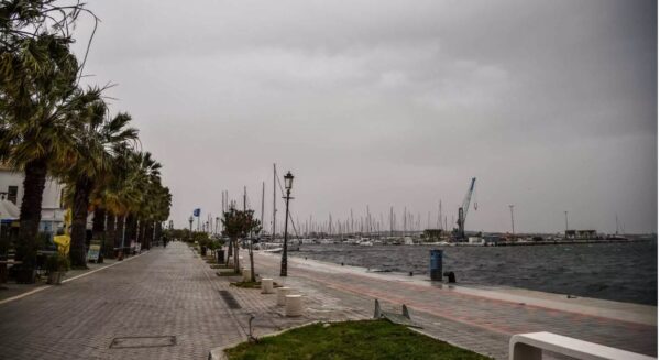 Καιρός: Υποχωρεί σταδιακά ο καύσωνας σε όλη τη χώρα – Έρχονται μπουρίνια