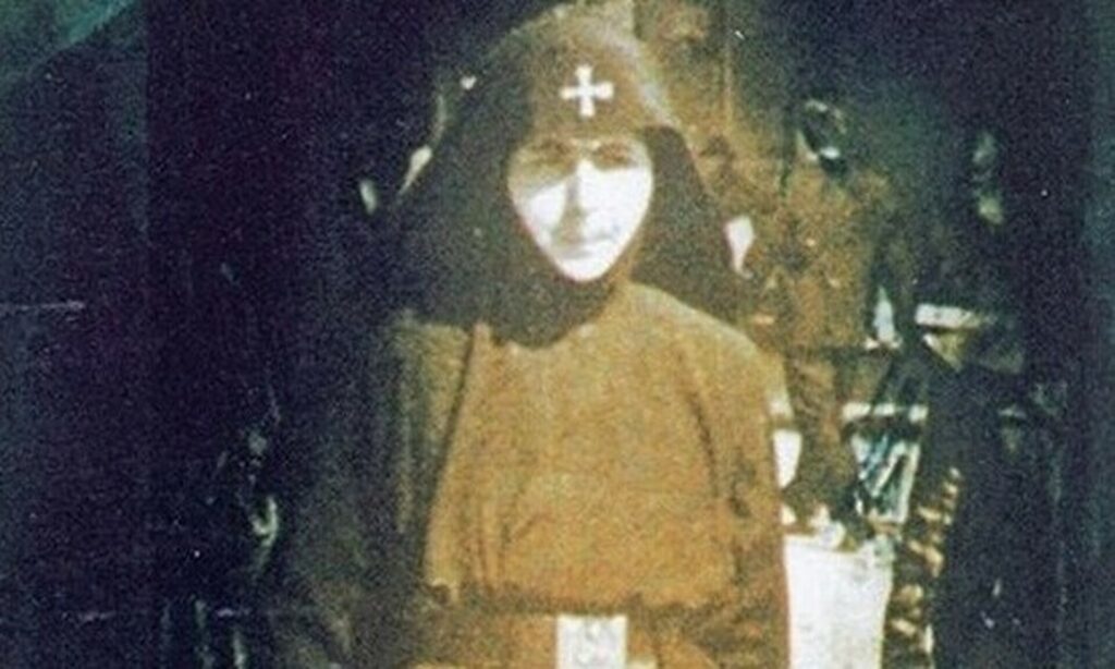 Ποια είναι η Γερόντισσα Μακαρία που βρήκε τα λείψανα του Οσίου Εφραίμ και θα αγιοποιηθεί