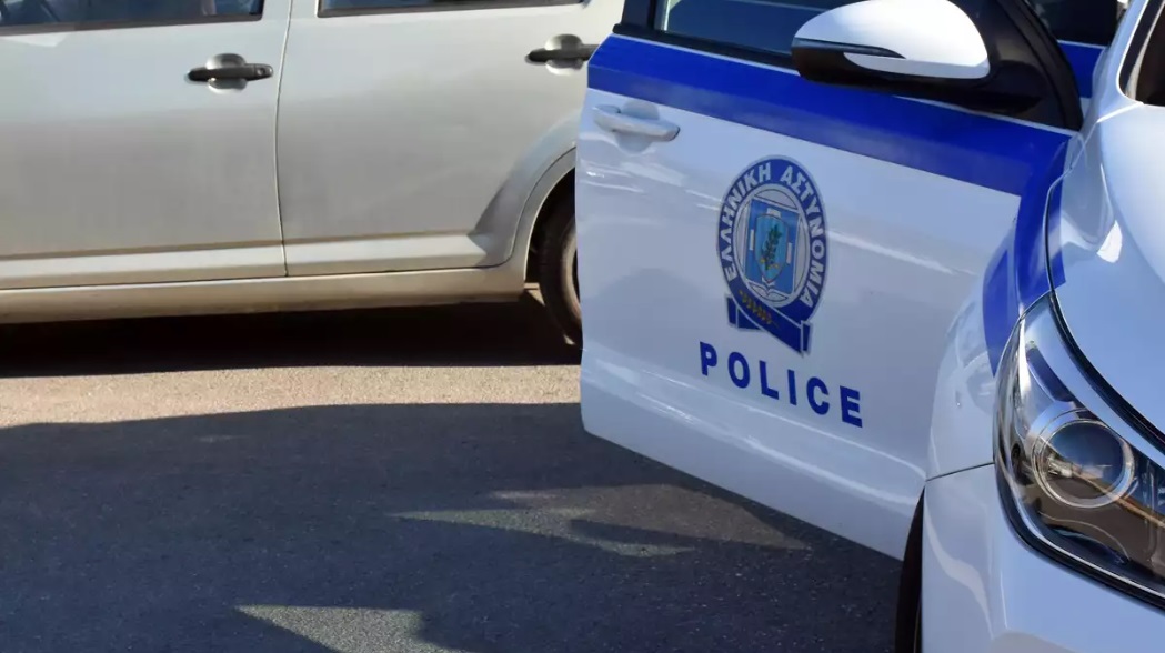 Συνελήφθη διοικητής αστυνομικού τμήματος στη Θεσσαλονίκη που έδειξε δονητή σε συνάδελφό του