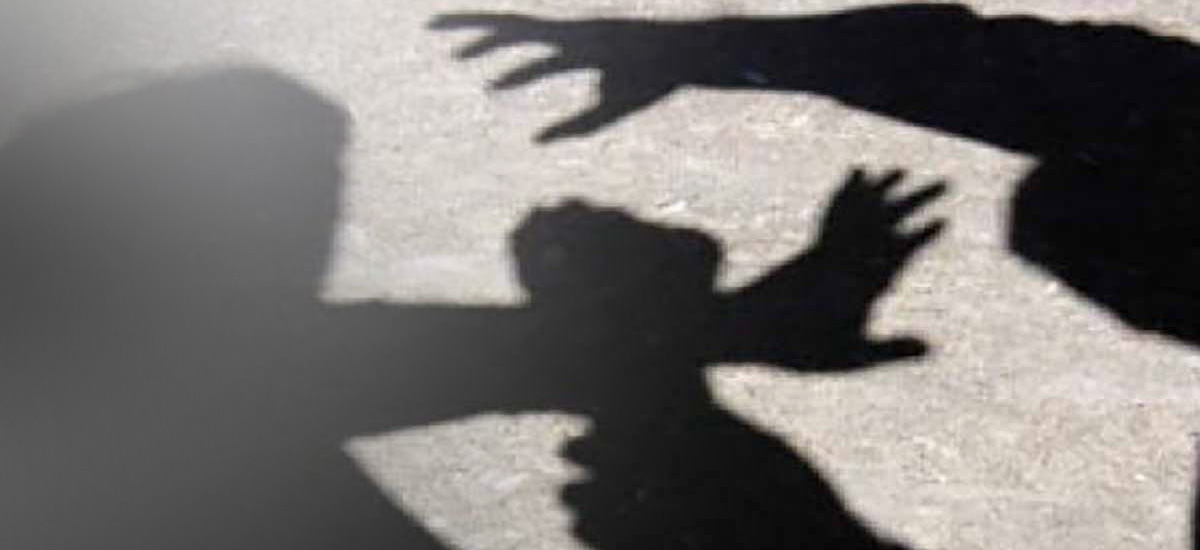 «Μύλος» έγιναν δύο οικογένειες το βράδυ της Καθαράς Δευτέρας για μία παλιά ιστορία των παιδιών τους