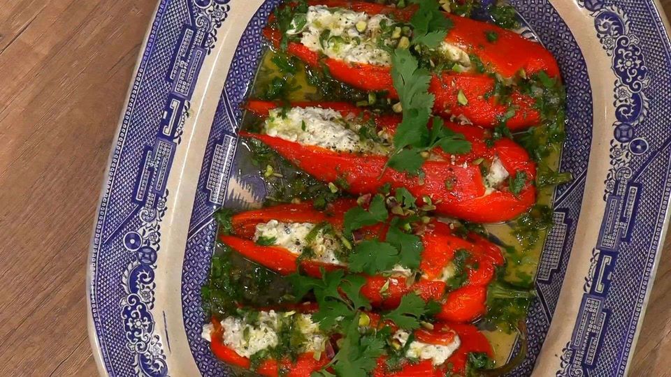 Πιπεριές Φλωρίνης γεμιστές με γαλοτύρι