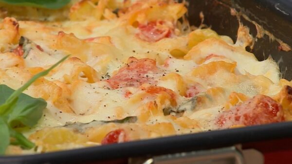 Χυλοπίτες με φέτα Βέροιας και ντοματίνια στο φούρνο