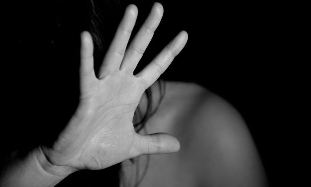 Βόλος: Έδειρε αλύπητα την θεία του επειδή δεν τον υποστήριξε σε οικογενειακή βεντέτα
