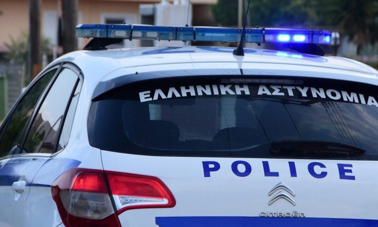 Χαϊδάρι: Αστυνομικός προσπάθησε να χωρίσει τρία άτομα και τον μαχαίρωσαν – Αυτός είναι ο δράστης