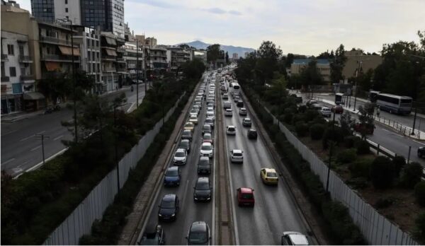 Μηχανάκι παρέσυρε και σκότωσε 51χρονο στη Λεωφόρο Μεσογείων