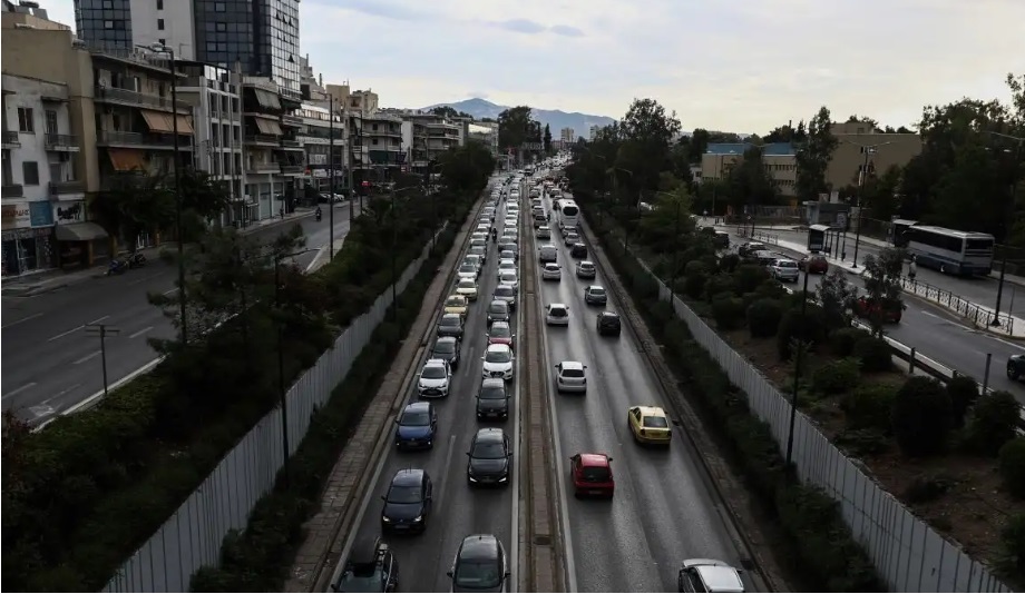 Μηχανάκι παρέσυρε και σκότωσε 51χρονο στη Λεωφόρο Μεσογείων