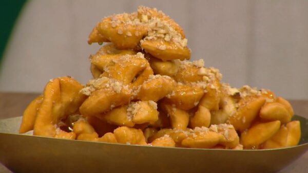 Τηγανίτες με μέλι Ρόδου