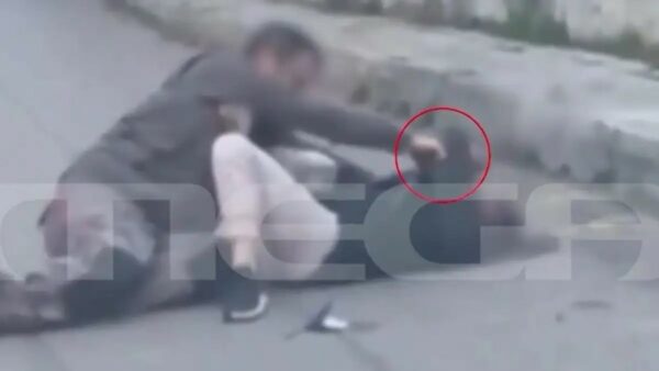 Χαλκίδα: Βίντεο ντοκουμέντο από τη στυγερή δολοφονία του 43χρονου ξυλουργού – Καρέ καρέ οι φονικές μαχαιριές της 39χρονης