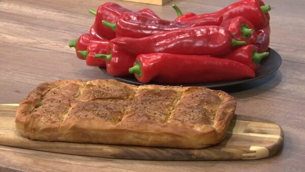 Πιπερόπιτα με πιπεριές Φλωρίνης