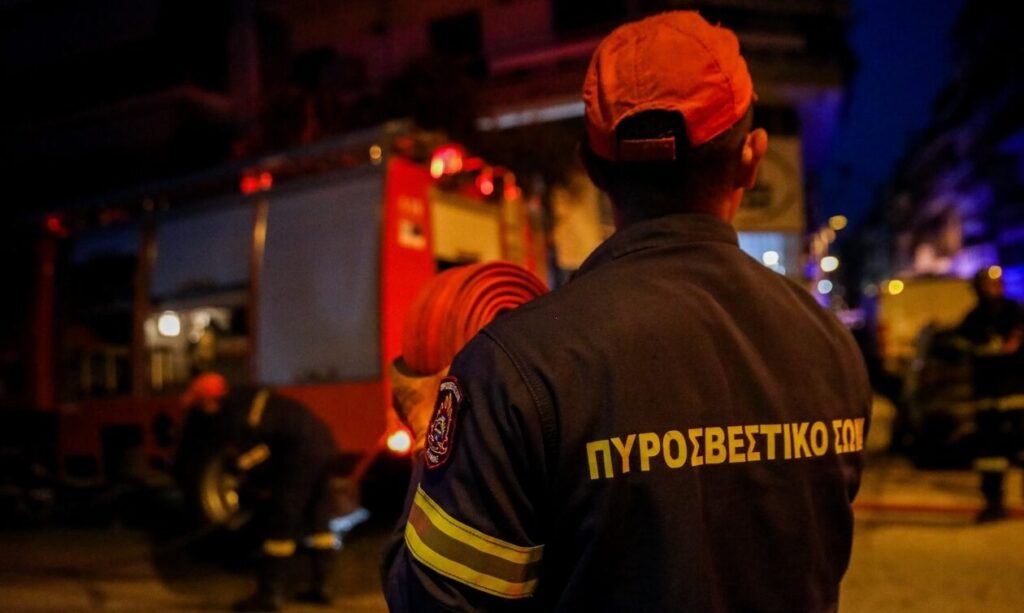 Τραγωδία στη Θεσσαλονίκη: Ένας νεκρός από φωτιά σε διαμέρισμα-Πήδηξε από το μπαλκόνι για να σωθεί