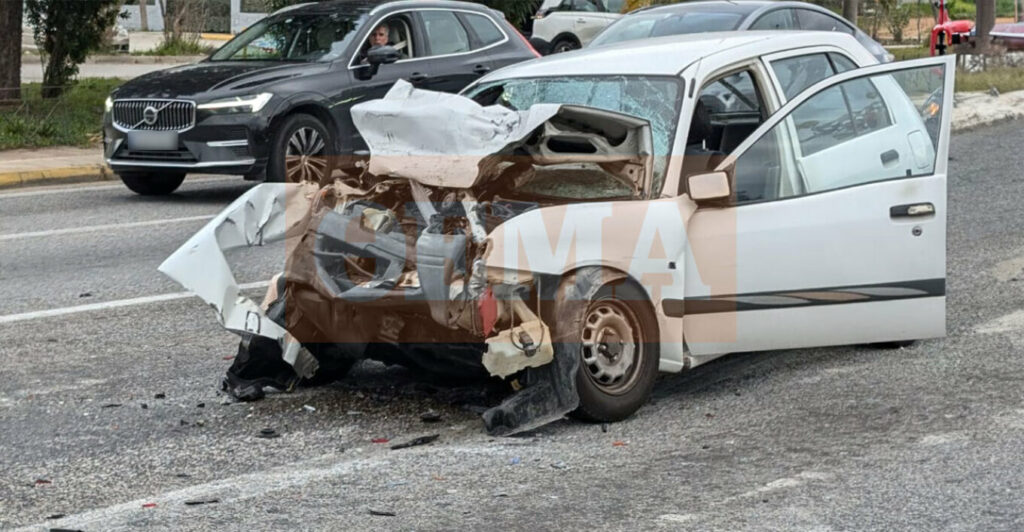 Τραγωδία στην Κατεχάκη – Καραμπόλα τριών οχημάτων με δυο νεκρούς και τέσσερις τραυματίες