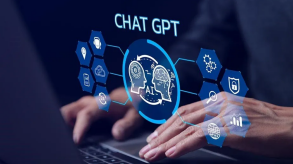 ChatGPT: Τι δεν πρέπει να μοιραστείτε ποτέ με τα chatbots