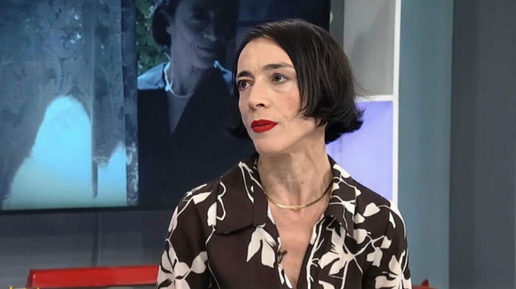 Έλενα Τοπαλίδου: Της έγραψαν πως είναι «η πιο άσχημη γυναίκα της ελληνικής κοινωνίας» – Η απάντησή της