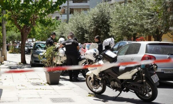 Νέα Σμύρνη: Το άγνωστο οικογενειακό δράμα πίσω από τη δολοφονία του 45χρονου από τον πατέρα του