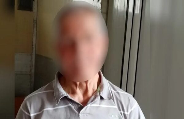Αμφιλοχία: «Μου είπε ότι τον σκότωσε γιατί δεν τον άφηνε να κοιμηθεί» λέει ο αδελφός του πρώην αστυνομικού που δολοφόνησε τον 95χρονο πατέρα του