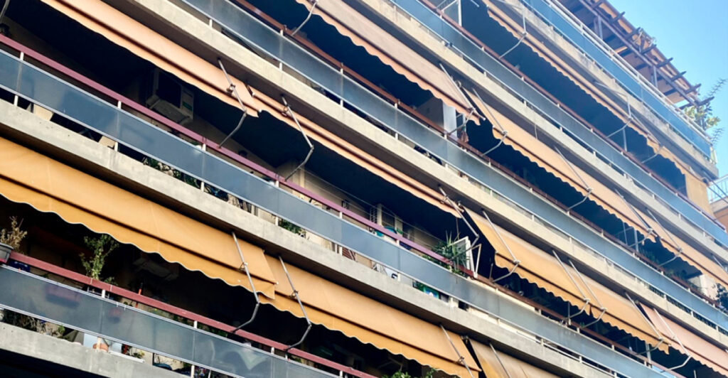 «Αγγελίνα μου…»: Η σπαρακτική κραυγή της μάνας για την 7χρονη που σκοτώθηκε στην Καλλιθέα