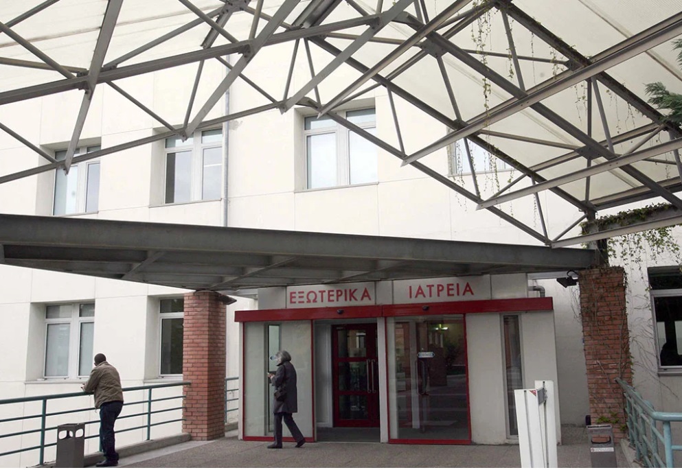 Υπέκυψε στα τραύματα της 14χρονη που είχε βρεθεί σε πεζοδρόμιο στο κέντρο της Θεσσαλονίκης