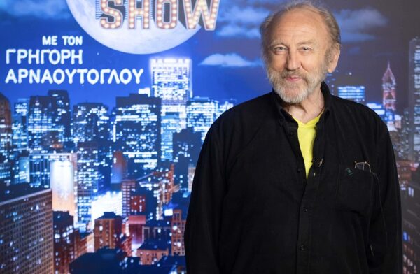 Δημήτρης Πετρόπουλος: Το άγνωστο παρασκήνιο από το “Πάρα πέντε” και ο λόγος που δεν είχε συναντήσει ποτέ τον Γιώργο Καπουτζίδη