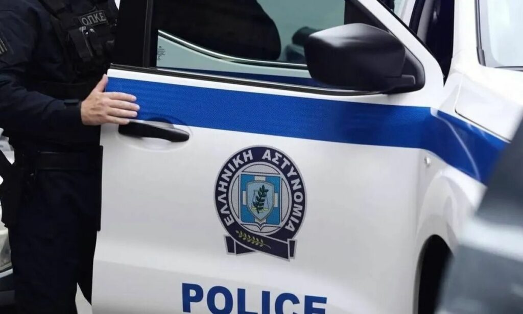 Εντοπίστηκαν οι γονείς που άφησαν το 11 μηνών βρέφος να κλαίει στο μπαλκόνι τους στη Θεσσαλονίκη