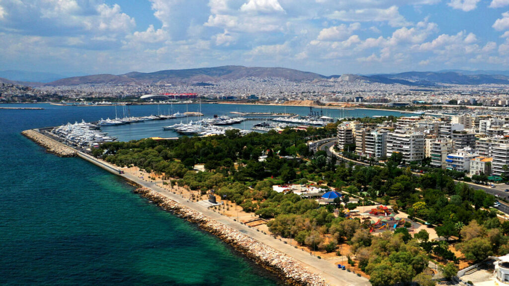 Ψάχνουν σε λιμάνια και πλοία την απάντηση στον γρίφο με το νεκρό κοριτσάκι στο Παλαιό Φάληρο – Τι εξετάζουν οι Αρχές