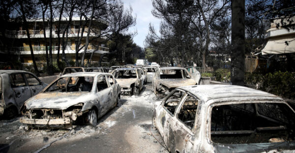 Μάτι: Επτά χρόνια από την τραγωδία – Η πύρινη λαίλαπα με τους 104 νεκρούς και οι μαρτυρίες που συγκλονίζουν