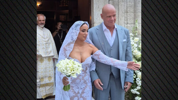 Τζώνη Καλημέρης – Ελπίδα Ιακωβίδου: Παντρεύτηκαν με θρησκευτικό γάμο στο Νυμφαίο – Το μυστήριο, οι καλεσμένοι και τα πρώτα βίντεο