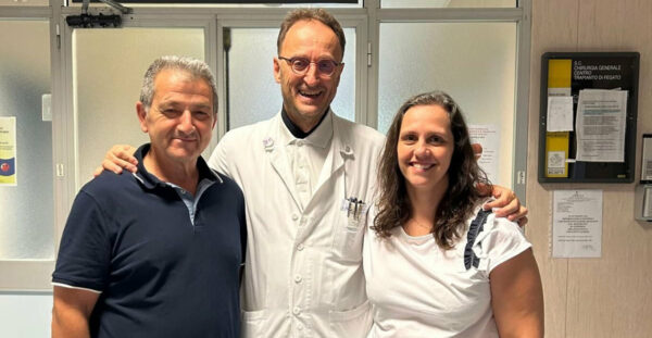 Ευχαριστώ το αγγελούδι που έδωσε ζωή στο παιδί μου, λέει ο πατέρας του 15χρονου Δημήτρη που έκανε μεταμόσχευση ήπατος στο Τορίνο