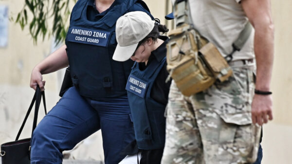 «Θεώρησα ότι ήταν νεκρή, πανικοβλήθηκα, σκέφτηκα να την πάω στη θάλασσα»: Η ανατριχιαστική περιγραφή της Αλγερινής για τον θάνατο της Τζένα