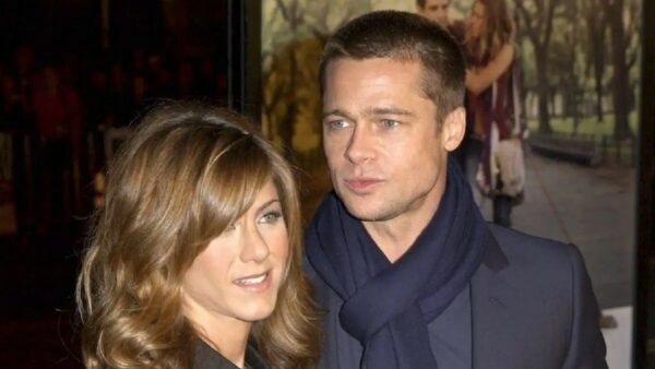 Η Τζένιφερ Άνιστον μιλάει για τον χωρισμό της με τον Μπραντ Πιτ 20 χρόνια μετά: «Το θέμα ήταν πολύ πικάντικο για τον κόσμο»