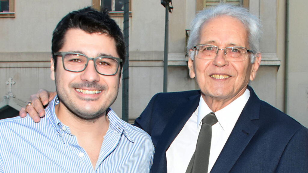 Συγκινεί ο Λάμπρος Κωνσταντάρας για τον πατέρα του: «Εννέα ημέρες και ακόμα σε περιμένουμε σπίτι…»