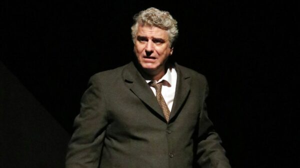 Βλαδίμηρος Κυριακίδης: Αγανακτισμένος ο ηθοποιός με τη φασαρία σε παράσταση στα Χανιά – «Πάμε να ερμηνεύσουμε και μας κράζουν»