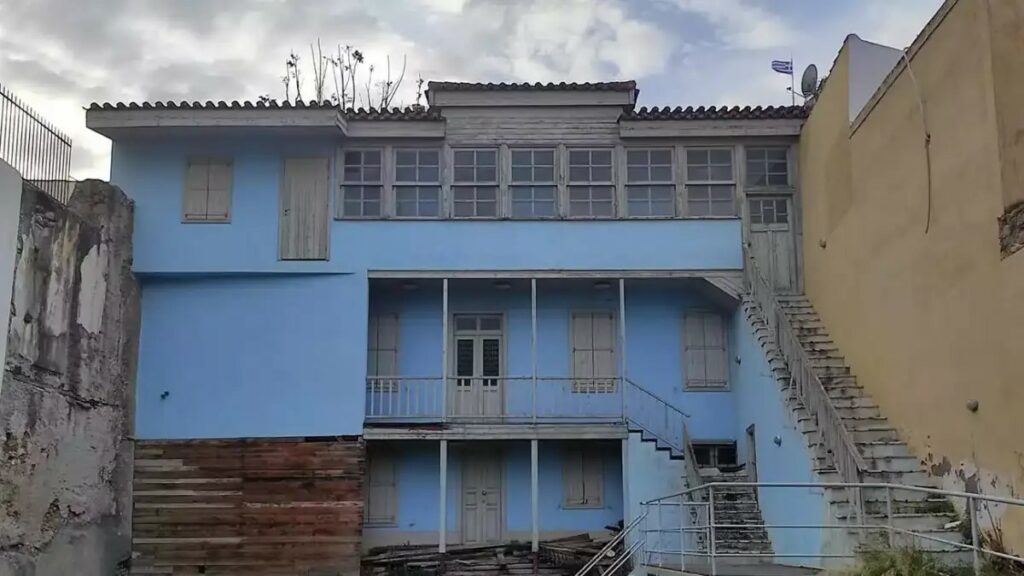 Η διάσημη «οικία Κοκοβίκου» στην Πλάκα μετατρέπεται σε πολιτιστικό χώρο προβολής ταινιών του ελληνικού κινηματογράφου