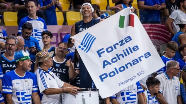 Eurobasket 2025: Το μήνυμα των Ελλήνων φιλάθλων στον Ιταλό αθλητή Πολονάρα που δίνει μάχη με την λευχαιμία – Η απάντησή του στα ελληνικά