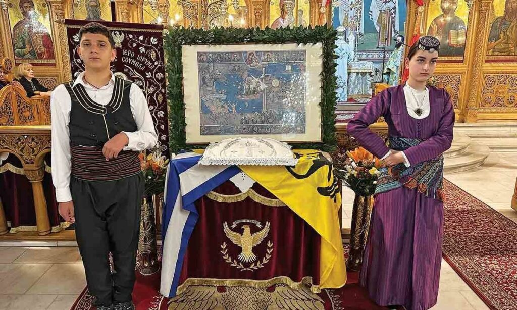 Πλήθος πιστών από τις ΗΠΑ ως την… Ινδία συρρέει στην Παναγία Σουμελά στο Βέρμιο