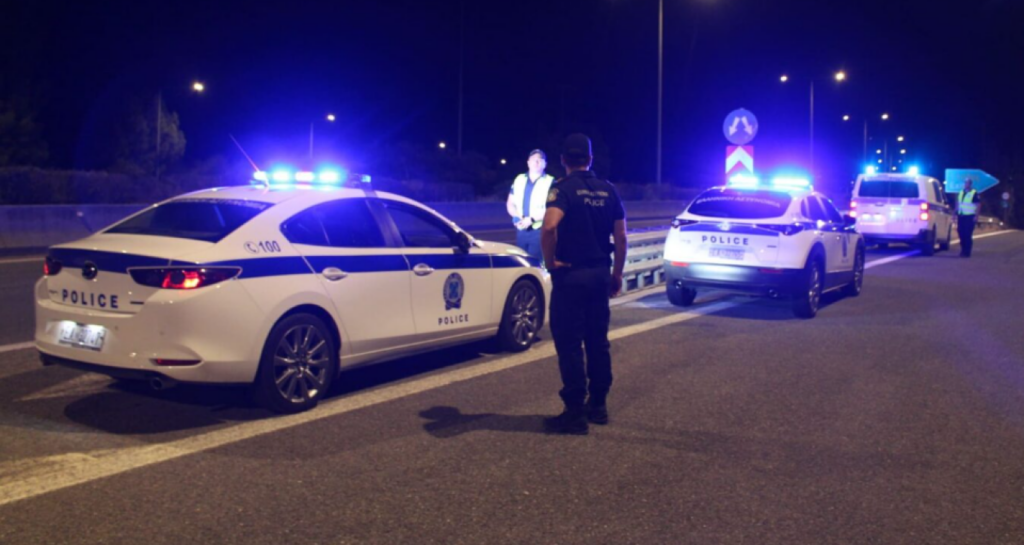 Εθνική οδός Αθηνών-Λαμίας: 33χρονος έτρεχε με 198 χλμ./ώρα – Τον σταμάτησαν στα διόδια της Θήβας, του πήραν το δίπλωμα