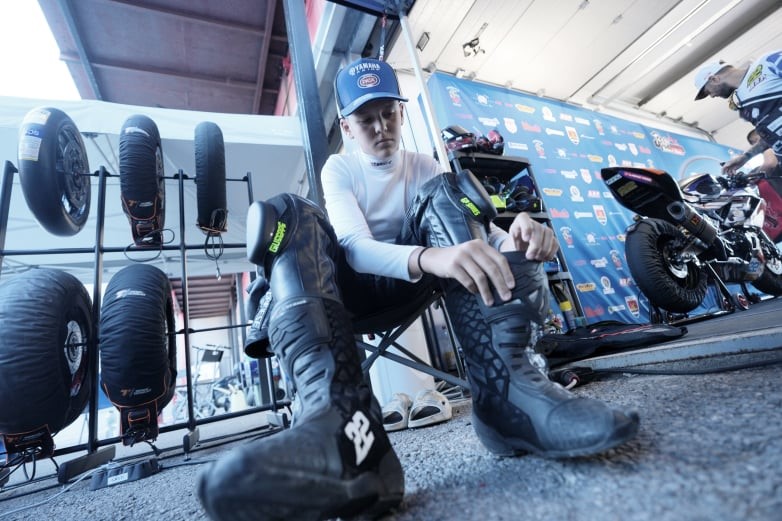 Ο 13χρονος οδηγός Αντώνης Βεντούρας εντυπωσιάζει σε Διεθνείς Αγώνες